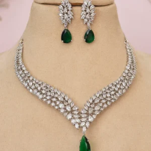 Onima Necklace Set